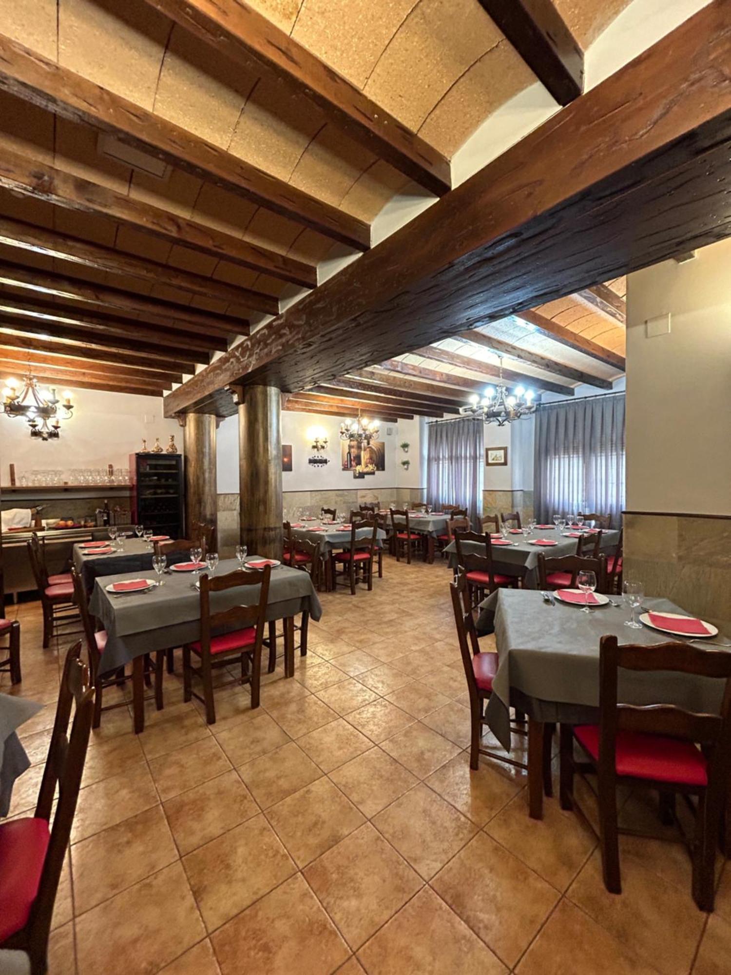 Hostal Restaurante Morote Cano Lezuza Экстерьер фото
